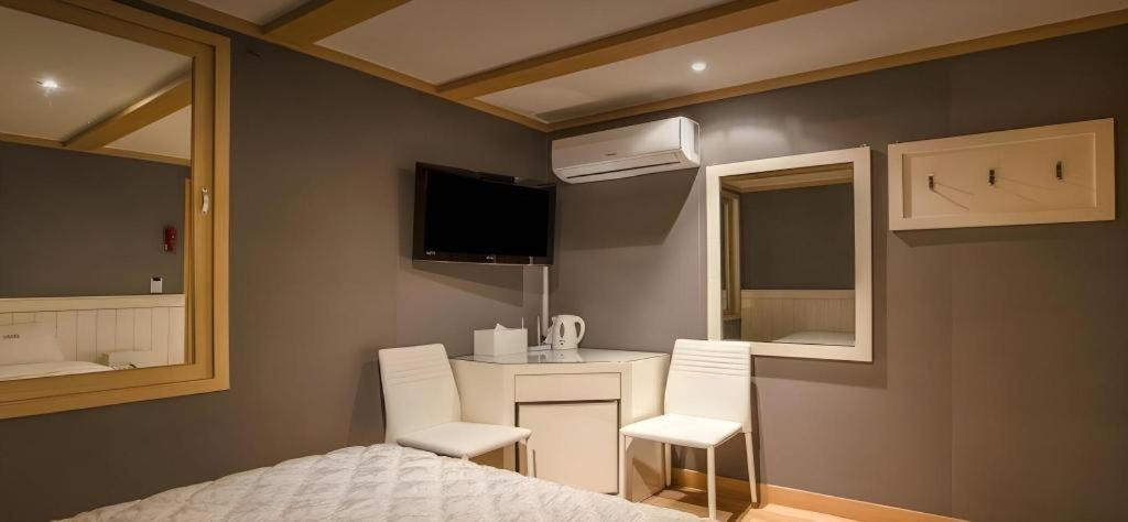 Sinyoung Motel Seoul Exterior photo